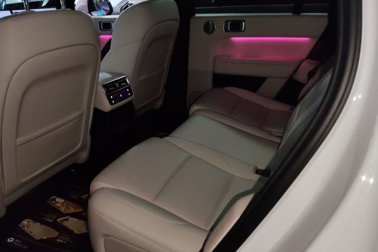 Used Li Auto L6 2024 Pro Model Interior 4