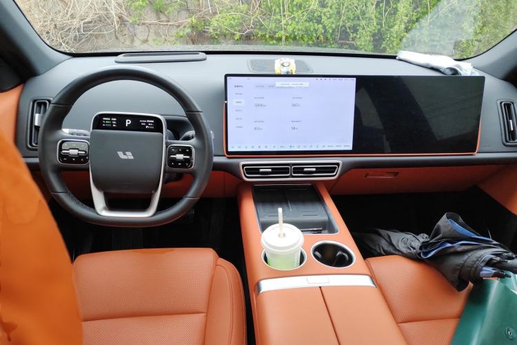 Used Li Auto L6 2024 Pro Model Center Console