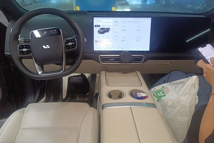 Used Li Auto L6 2024 Pro Model Center Console