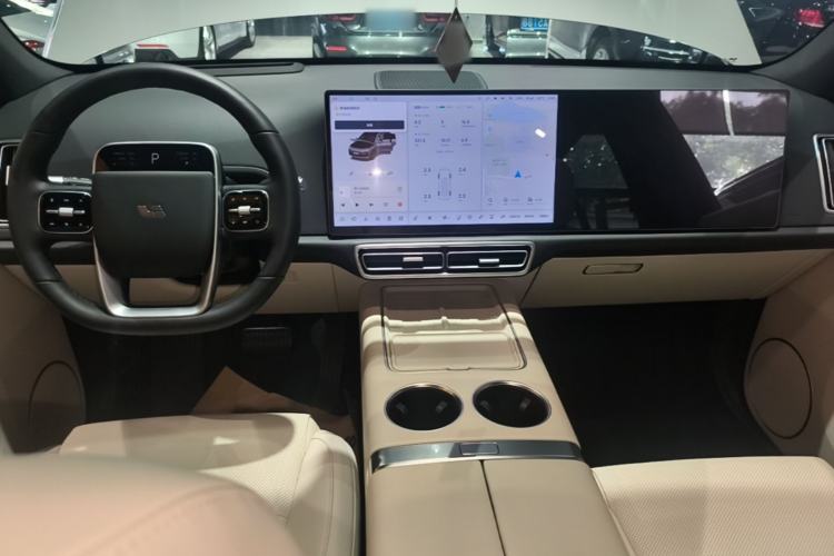Used Li Auto L6 2024 Max Center Console