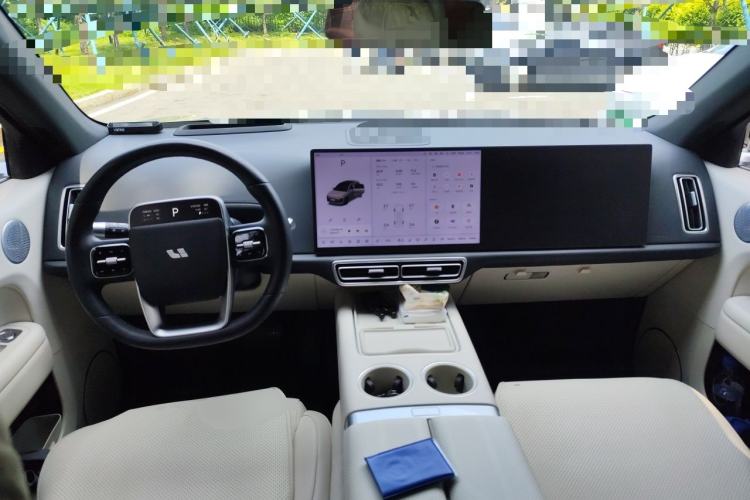 Used Li Auto L6 2024 Pro Model Center Console