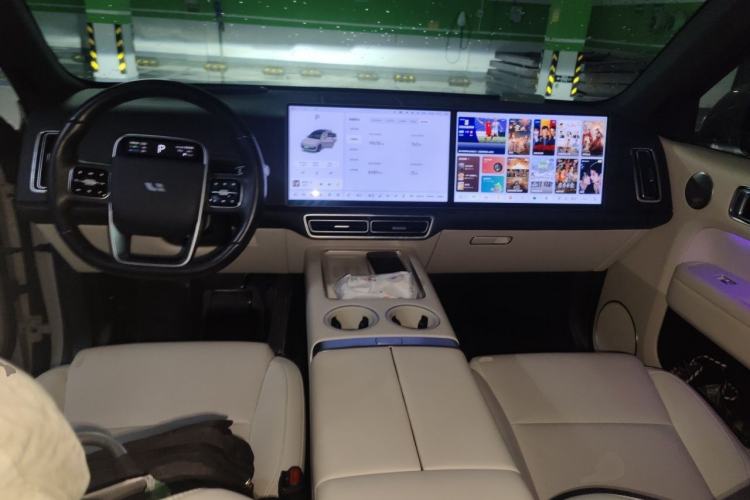 Used Li Auto L6 2024 Max Center Console