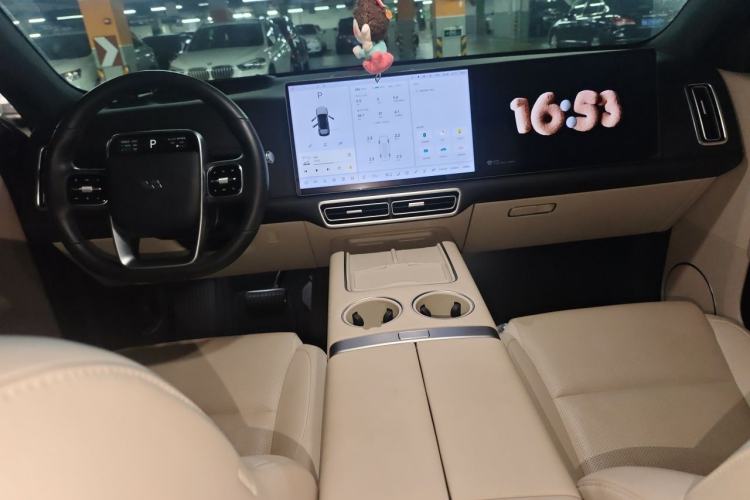 Used Li Auto L6 2024 Pro Model Center Console
