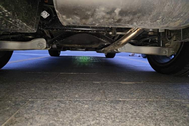 Used Li Auto L6 2024 Pro Model Chassis Rear