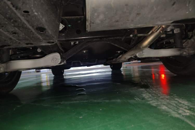 Used Li Auto L6 2024 Max Chassis Rear