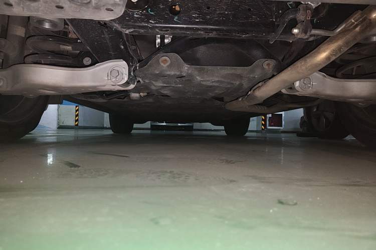 Used Li Auto L6 2024 Pro Model Chassis Rear