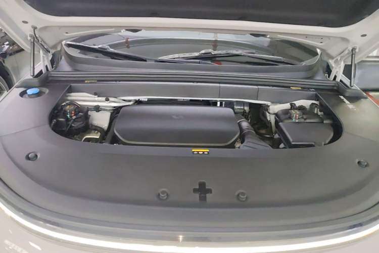 Used Li Auto L6 2024 Pro Model Engine Bay