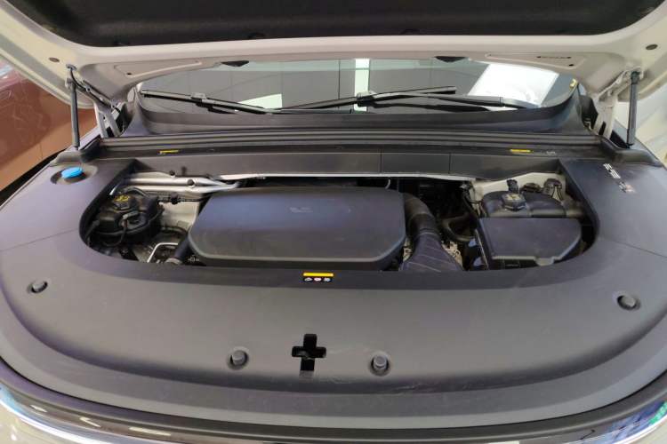 Used Li Auto L6 2024 Max Engine Bay