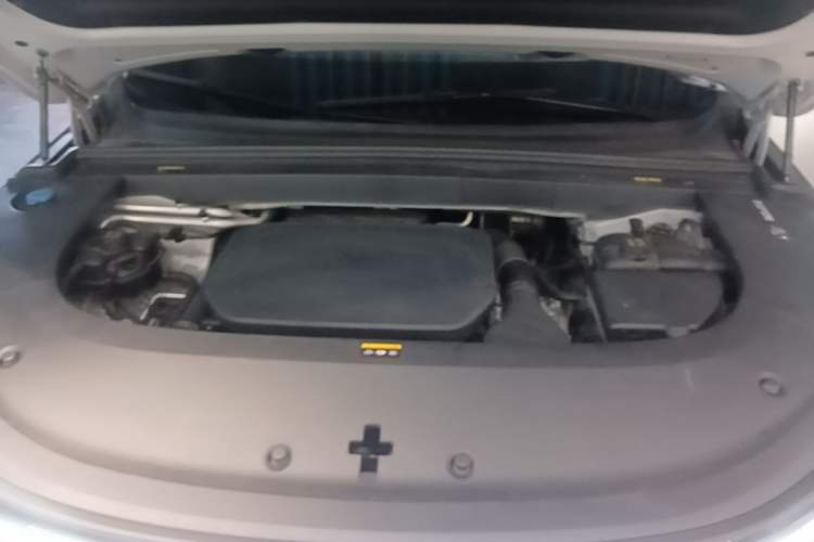 Used Li Auto L6 2024 Pro Model Engine Bay