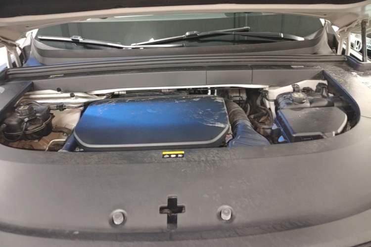 Used Li Auto L6 2024 Pro Model Engine Bay