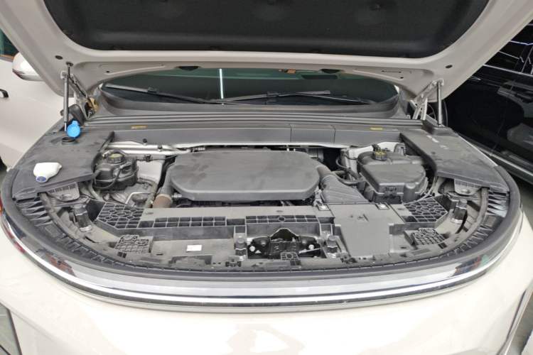 Used Li Auto L6 2024 Pro Model Engine Bay