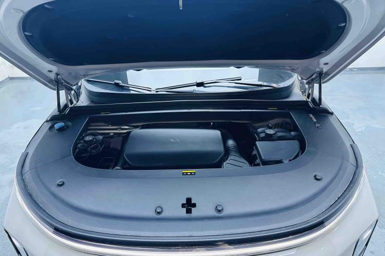 Used Li Auto L6 2024 Max Engine Bay