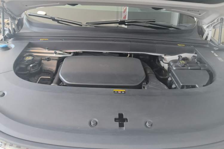 Used Li Auto L6 2024 Max Engine Bay
