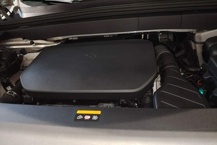 Used Li Auto L6 2024 Max Engine Bay