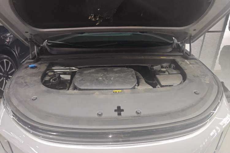 Used Li Auto L6 2024 Pro Model Engine Bay