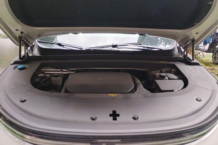 Used Li Auto L6 2024 Pro Model Engine Bay