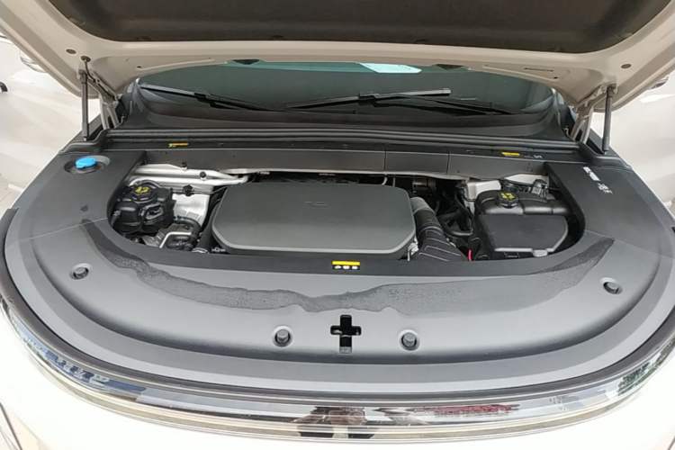 Used Li Auto L6 2024 Max Engine Bay