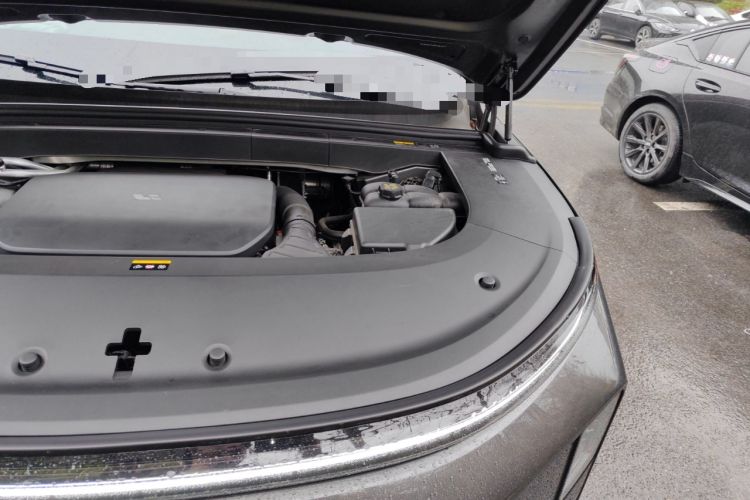 Used Li Auto L6 2024 Pro Model Engine Bay Left