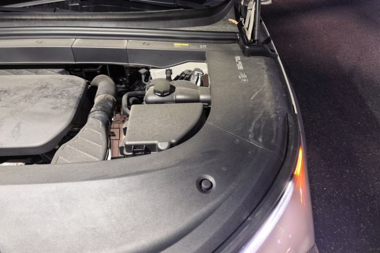 Used Li Auto L6 2024 Pro Model Engine Bay Left