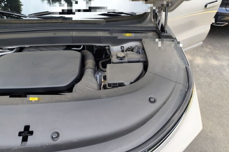 Used Li Auto L6 2024 Pro Model Engine Bay Left