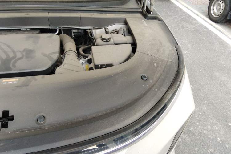 Used Li Auto L6 2024 Max Engine Bay Left