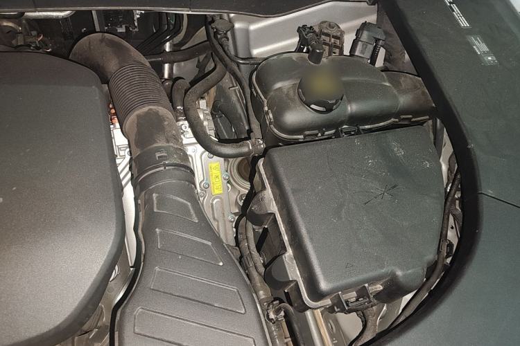 Used Li Auto L6 2024 Pro Model Engine Bay Left