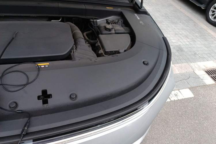 Used Li Auto L6 2024 Max Engine Bay Left