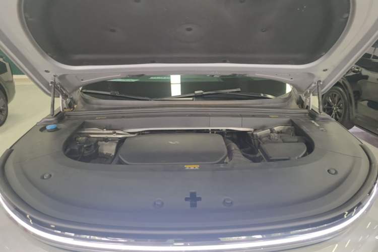 Used Li Auto L6 2024 Max Engine Bay