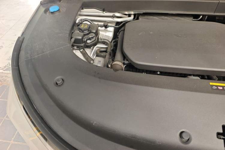Used Li Auto L6 2024 Pro Model Engine Bay Right