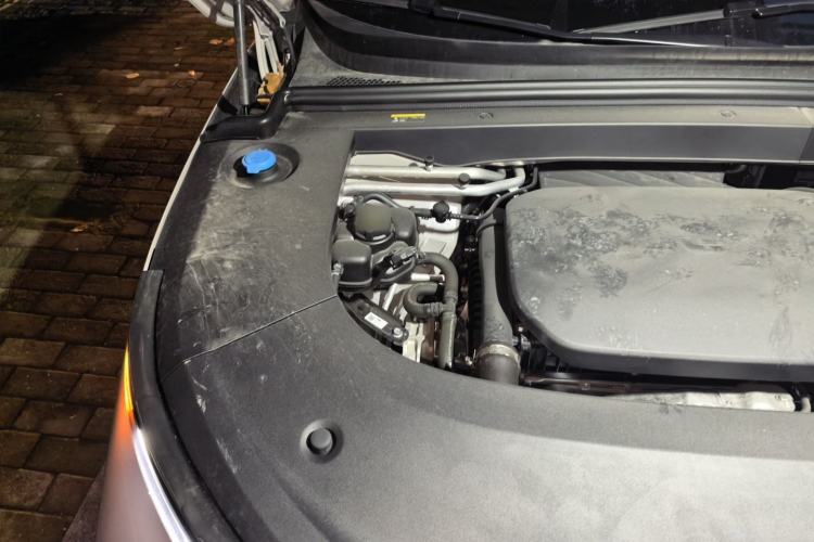 Used Li Auto L6 2024 Pro Model Engine Bay Right
