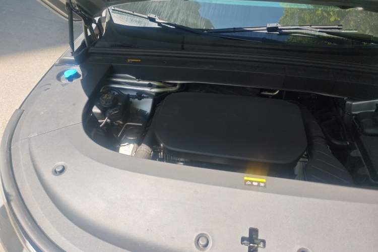 Used Li Auto L6 2024 Pro Model Engine Bay Right