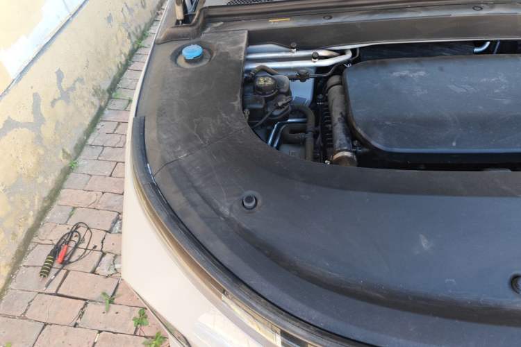 Used Li Auto L6 2024 Pro Model Engine Bay Right