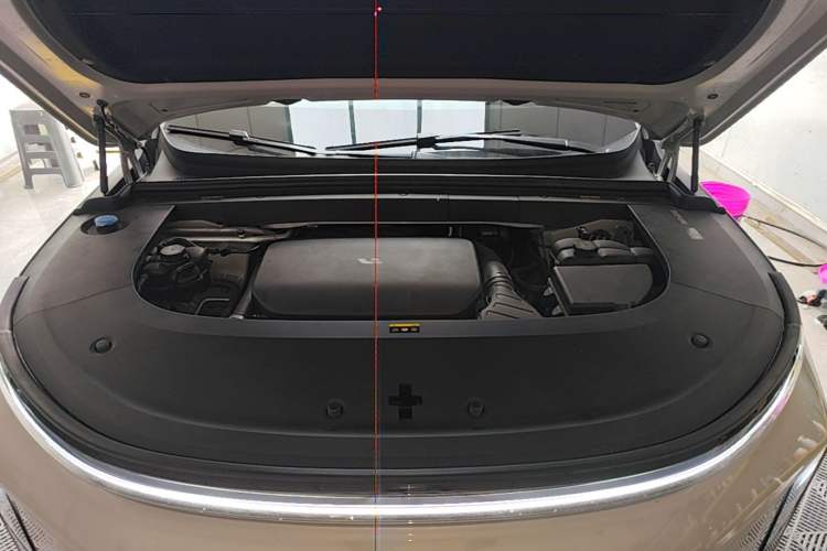 Used Li Auto L6 2024 Pro Model Engine Bay