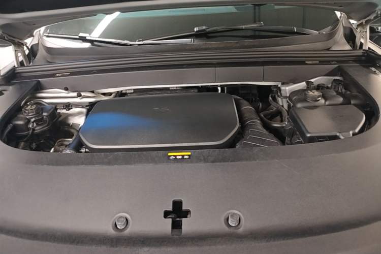 Used Li Auto L6 2024 Pro Model Engine Bay