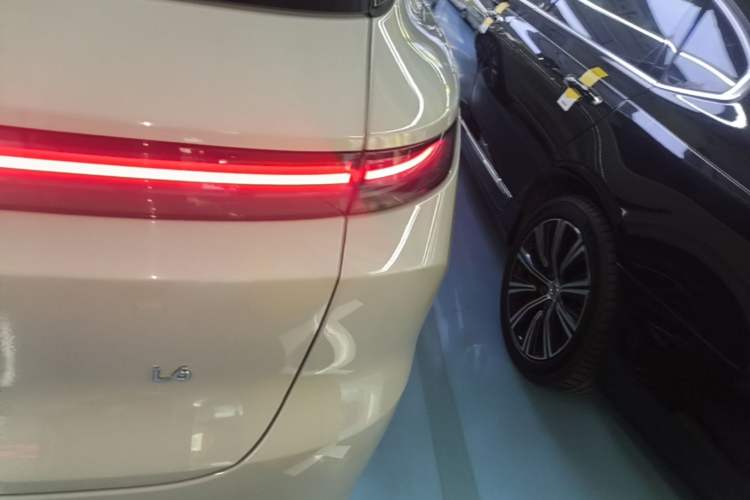 Used Li Auto L6 2024 Max Exterior 3