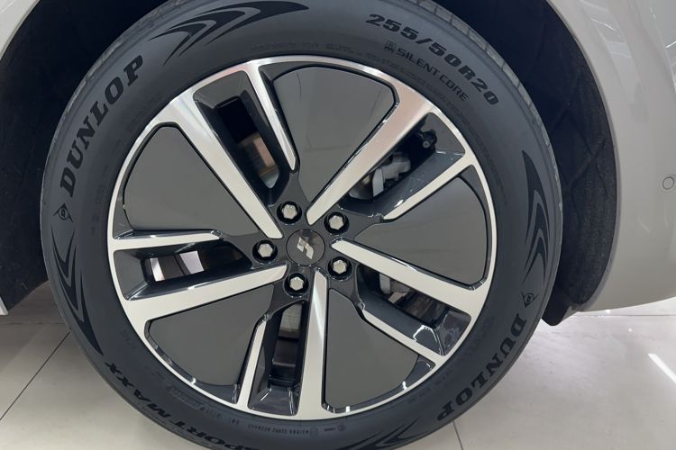 Used Li Auto L6 2024 Pro Model Exterior 4