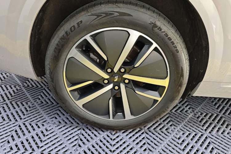 Used Li Auto L6 2024 Pro Model Exterior 5