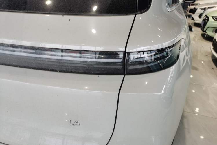 Used Li Auto L6 2024 Max Exterior 6