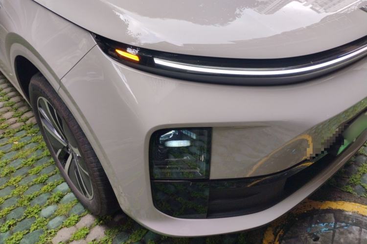 Used Li Auto L6 2024 Pro Model Exterior 6