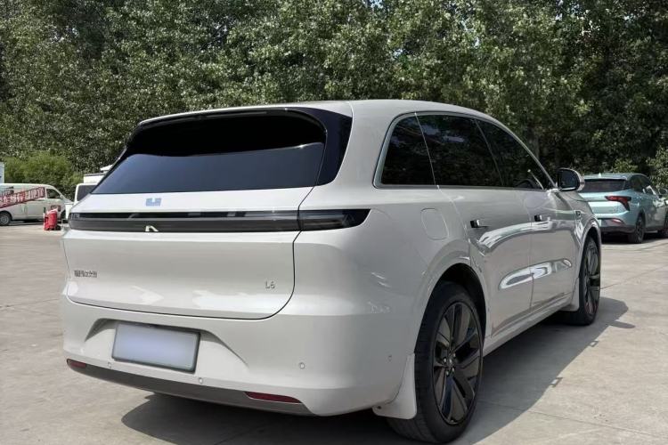 Used Li Auto L6 2024 Max Exterior 6