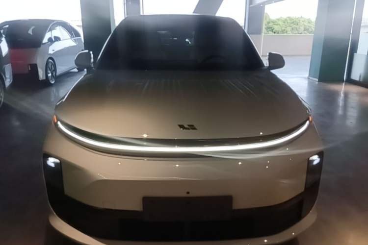Used Li Auto L6 2024 Pro Model Front
