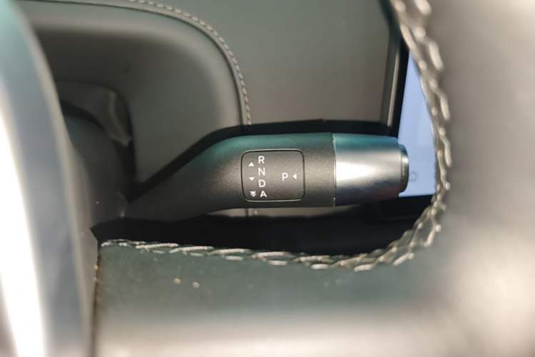 Used Li Auto L6 2024 Pro Model Gear Lever