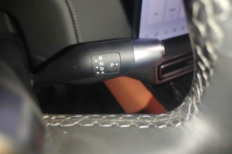 Used Li Auto L6 2024 Pro Model Gear Lever
