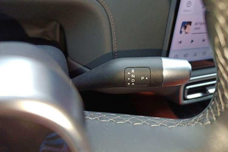 Used Li Auto L6 2024 Max Gear Lever