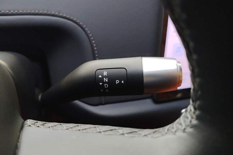 Used Li Auto L6 2024 Pro Model Gear Lever