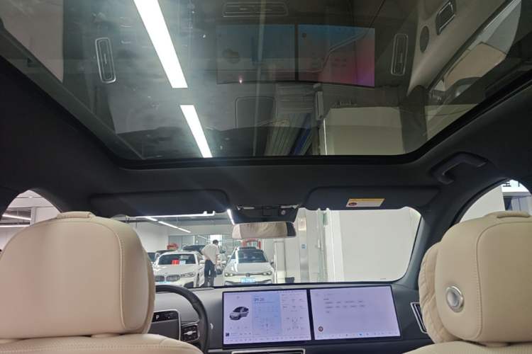 Used Li Auto L6 2024 Max Headliner