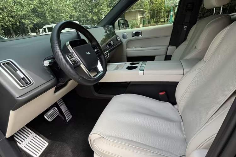 Used Li Auto L6 2024 Max Interior 1