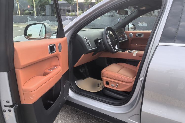 Used Li Auto L6 2024 Pro Model Interior 1