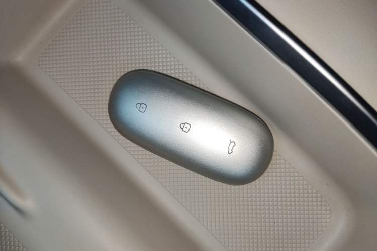 Used Li Auto L6 2024 Pro Model Interior 1