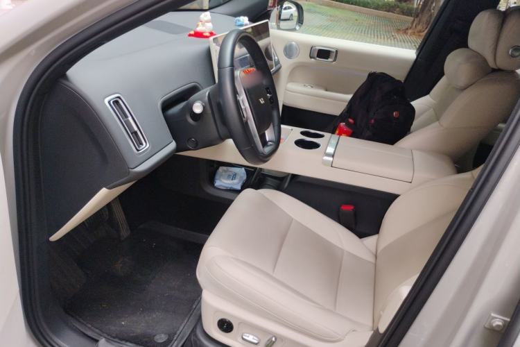 Used Li Auto L6 2024 Pro Model Interior 3